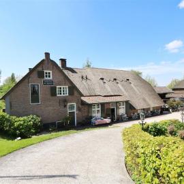Herberg de Lingehoeve, hotel Oosterwijk városában