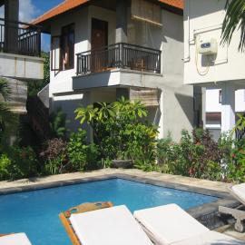 Lucky Paradise Bungalows on The Beach, hotel Amedben
