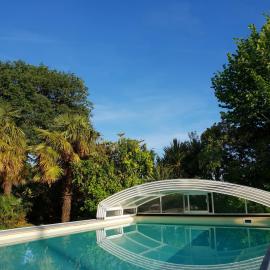 Gite "RIO", piscine chauffée, hotel in La Roche-sur-Yon