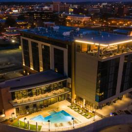 Hotel Indigo - Columbus at Riverfront Place by IHG, hotel u gradu Kolumbus