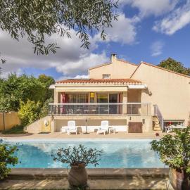 Villa Noria, hotell i Vitrolles