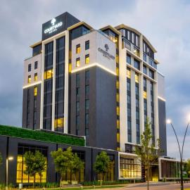 Courtyard Hotel Waterfall City, hotel v destinaci Midrand