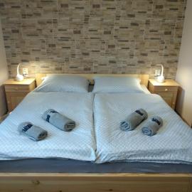 Penzion U Splavu, hotel in Loket