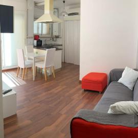 Apartamento con gran terraza cerca de la playa
