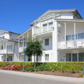 Villa Karola Ferienwohnung 12 mit Sauna- und Schwimmbadnutzung im AHOI Sellin