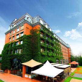 Hotel Royal Orchid Bangalore、バンガロールのホテル