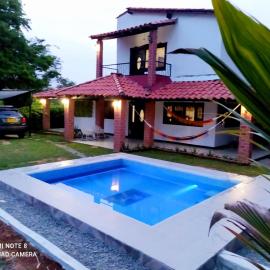 Casa Campo Emaus, Hotel in Caucasia