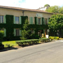 L'Hôtel du Périgord, hótel í Aubeterre-sur-Dronne