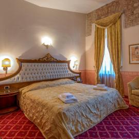 Alexios Luxury Hotel