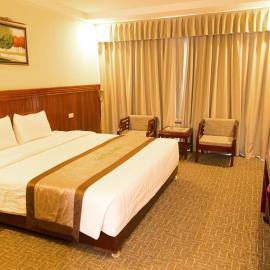 Vinh Plaza Hotel, hotelli kohteessa Vinh