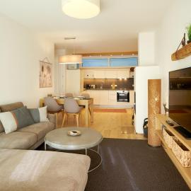 die Tauplitz Lodges - Wasserfall Lodge C2 by AA Holiday Homes, hotell i Tauplitz