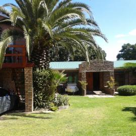 Little Lotta Cottage, hotel em Caledon