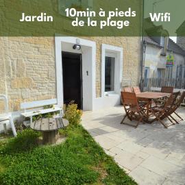 Maison,appartement de charme bord de mer - Avec jardin et wifi, hotel in Luc-sur-Mer