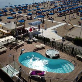 Hotel Baia, hotel en Rímini