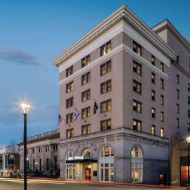 Hotel Morgan a Wyndham Hotel، فندق في مورغانتاون