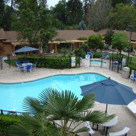 Ponderosa Gardens Motel, khách sạn ở Paradise