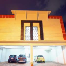 DPARAGON DWIKORA, hotel sa Palembang