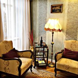 Eger में, होटल Cozy Loft Apartman