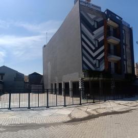 DJURAGANKAMAR GUNUNG ANYAR: Surabaya şehrinde bir otel