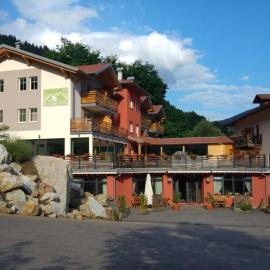 Alpen Garten Hotel Margherita, hotel u gradu Rumo