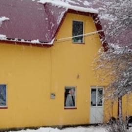 Біля комори, hotel in Pilipets