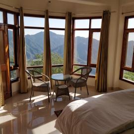 Pranav Homes - An idyllic abode with a picturesque view, hotelli kohteessa Mashobra