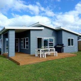 Seascape - Cooks Beach Holiday Home