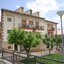 Hotel Casa Domenc โรงแรมในAren