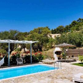 Sea Breeze Apartments - n.1 with private pool