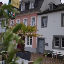 Wohnen am Ufer der Mosel in Trier, отель в Трире