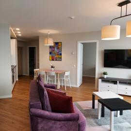Irklo apartamentai su vaizdu į jūrą, hotel u gradu Šventoji