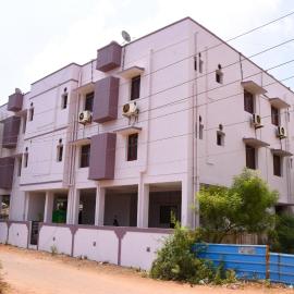 Aishwaryam Deshna Service Apartment Ambattur Chennai, hótel í Chennai