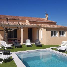 LE CALME EN PROVENCE, hotel a Tulette