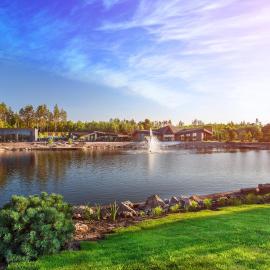 Moshny में, होटल Riverwood Relax Park