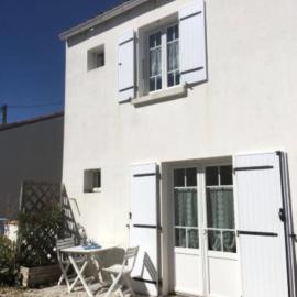 Maison de pays à 2 pas de la mer et du centre