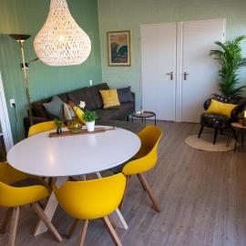 iwalani Beach Bungalow - large Private Garden - close to City Center & Beach, hotel i De Koog