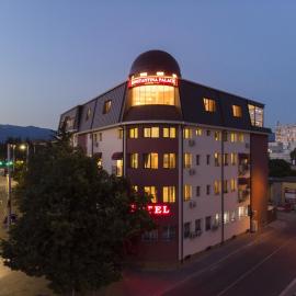 Residence Konstantina Palace โรงแรมในคาซานลัก