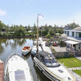Riverside-Lemmer: Lemmer şehrinde bir otel