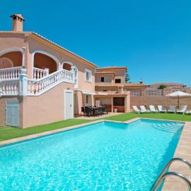 Holiday Home Magia by Interhome