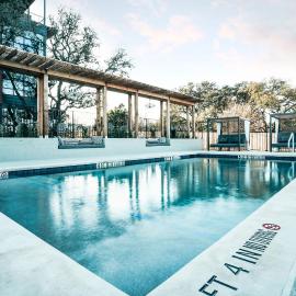 Colton House Hotel، فندق في أوستن