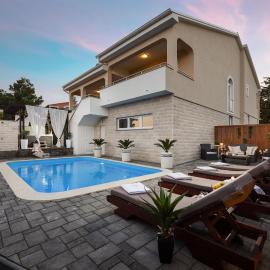 Villa Bella ZadarVillas, hotel in Pridraga