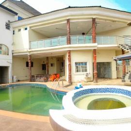 Royal Signature Suites -Guest Suite, hotel in Ibadan