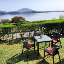 BMP APARTMENT GIOIOSA 2 giardino vista Lago Maggiore