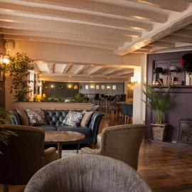 The Falcon Hotel, готель у місті Бриднорт