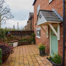 Fab 2-Bed Cotswolds Cottage with Private Courtyard