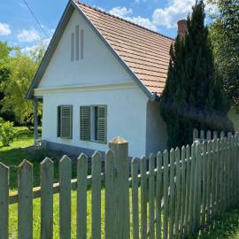 Hidden gem in the hills of Somogy County – hotel w mieście Somogydöröcske