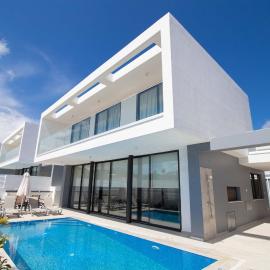 Diamond villas, hotel v destinaci Protaras