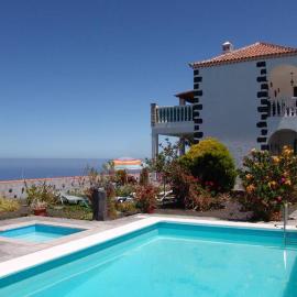 Apartamentos Finca Casa Jardín, hotel in Tijarafe
