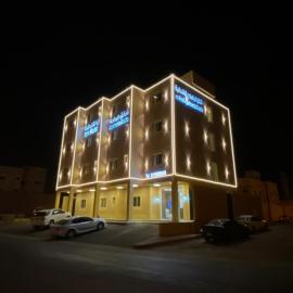 الواحة ان للشقق المخدومة, hotel in Hotat bani tamim