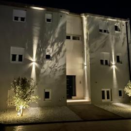 New Modern Deluxe Apartmens Domo, hotel in Baška Voda